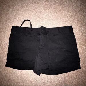 SO Juniors NWT Black Cargo Shorts - Size 9
